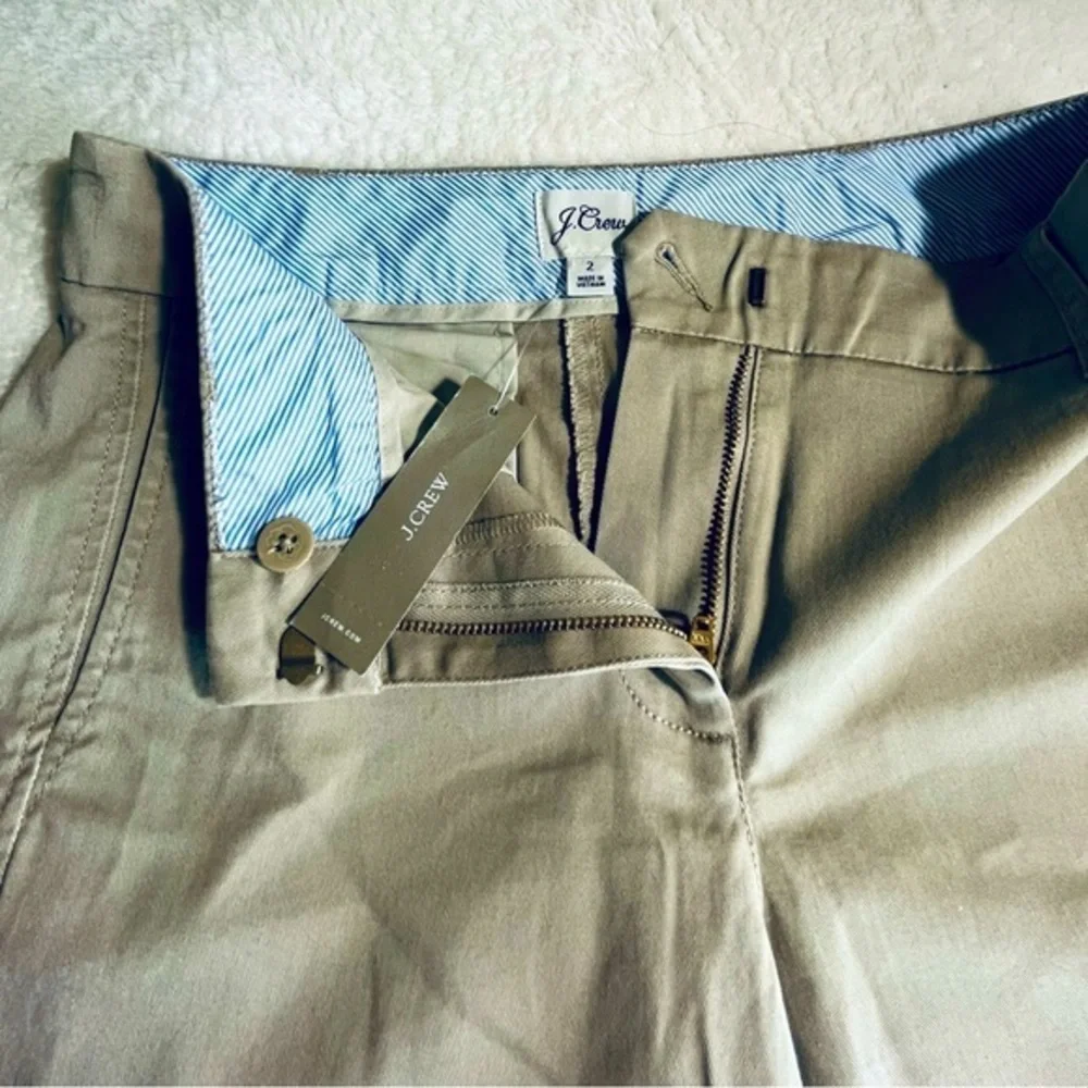 J. Crew Beige Women’s Short Sz‎ 2